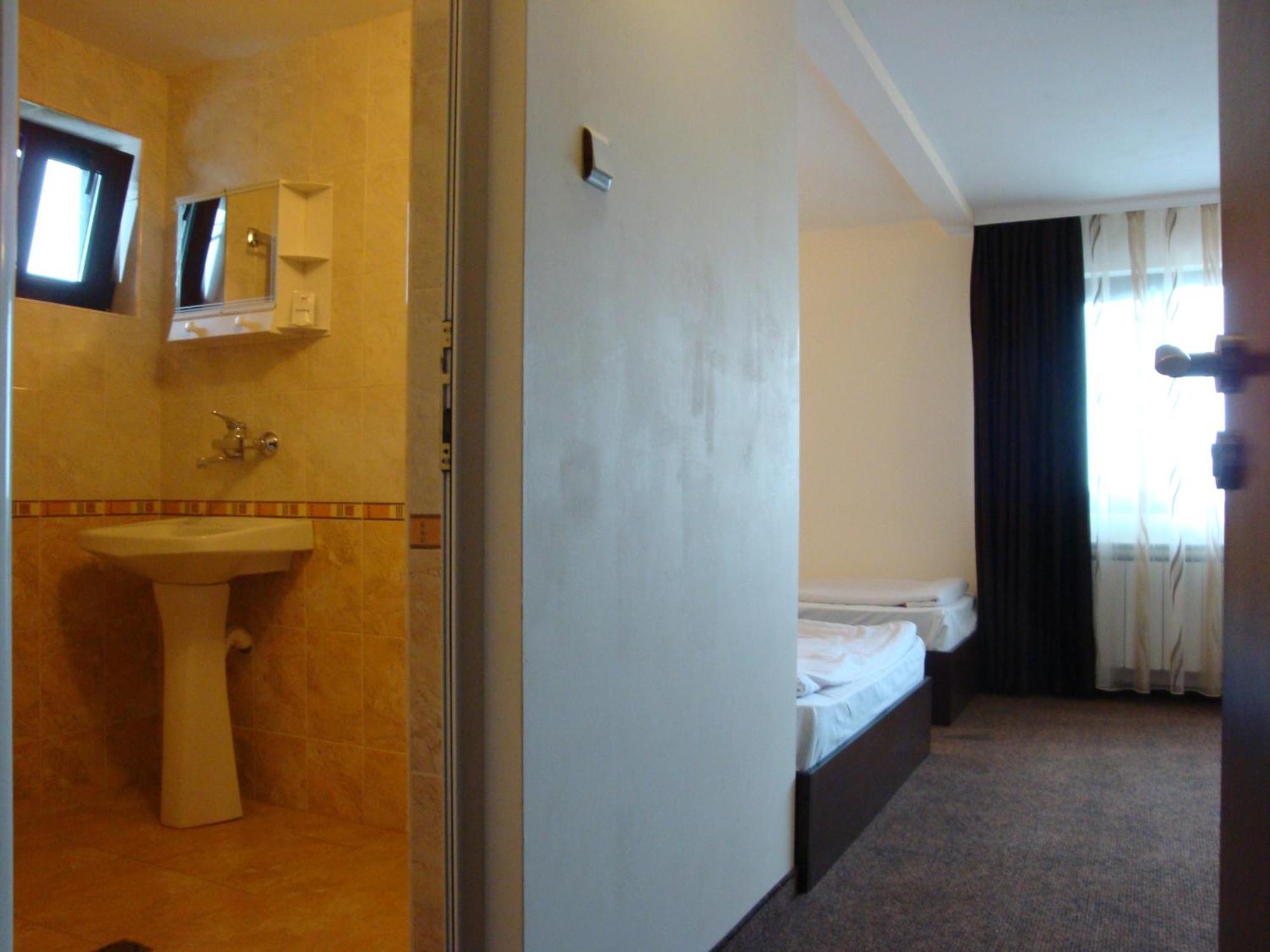 Family Hotel Diana Lyaskovo  Экстерьер фото