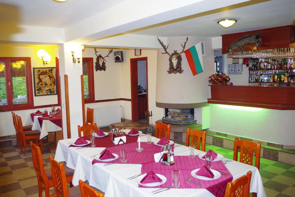 Family Hotel Diana Lyaskovo  Экстерьер фото