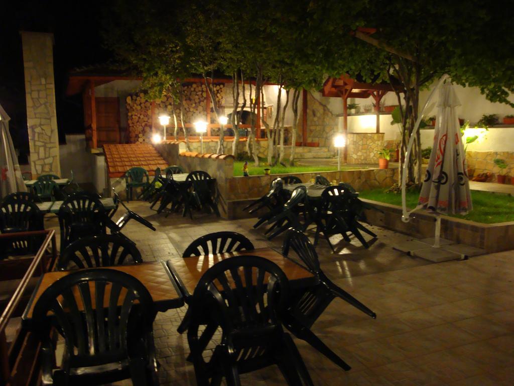 Family Hotel Diana Lyaskovo  Экстерьер фото