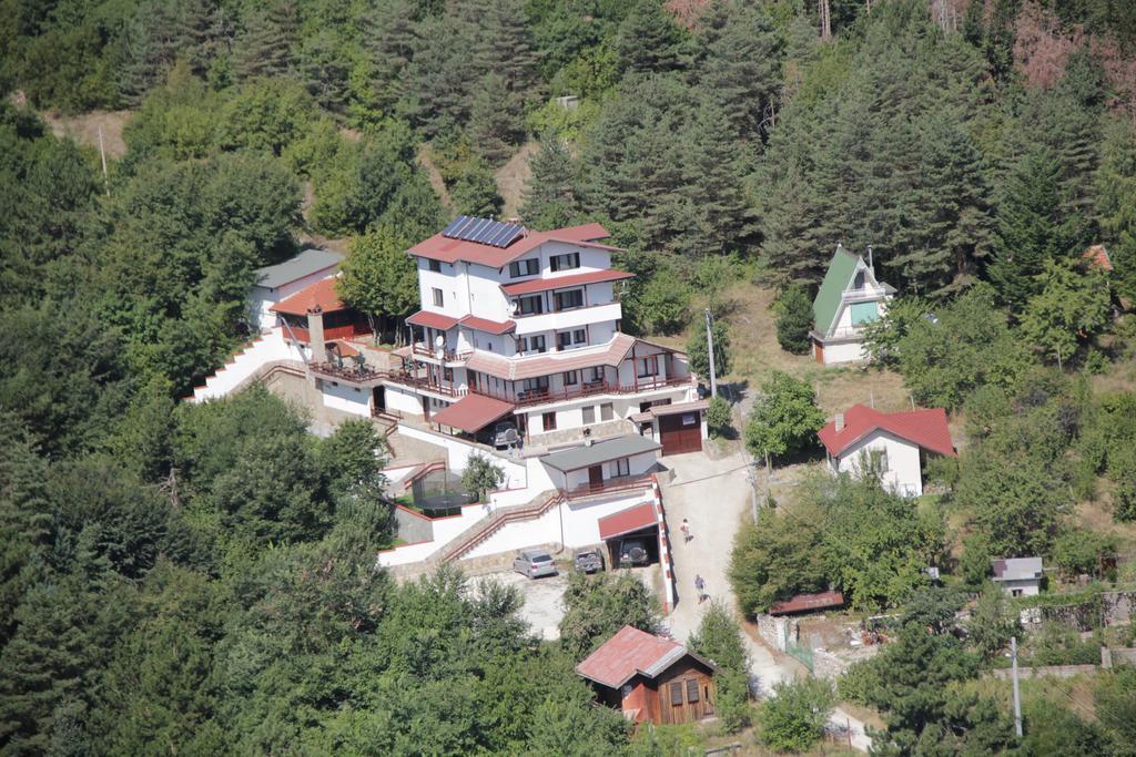 Family Hotel Diana Lyaskovo  Экстерьер фото