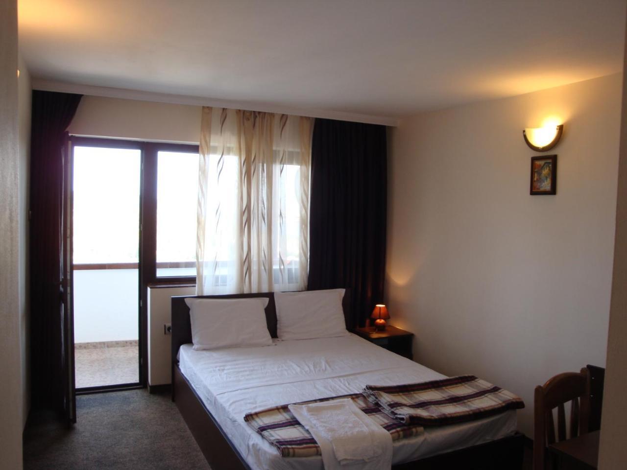 Family Hotel Diana Lyaskovo  Экстерьер фото