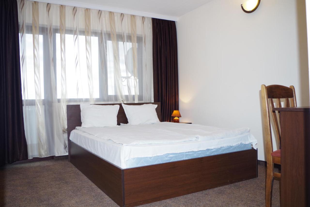 Family Hotel Diana Lyaskovo  Экстерьер фото